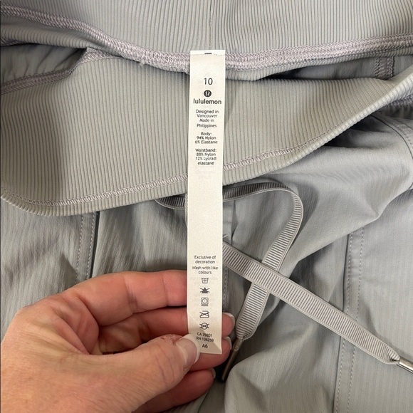 Lululemon Dance Studio Crop 25” - Picture 7 of 8